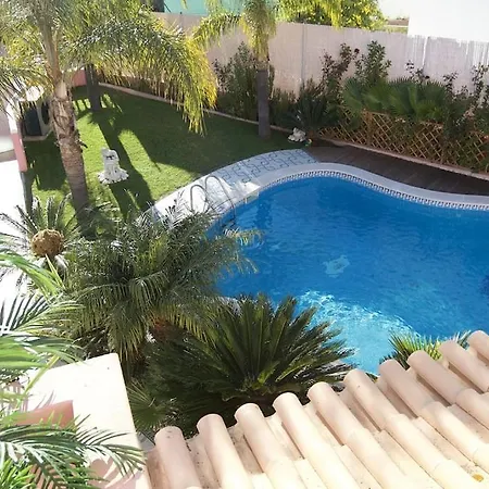 Palace Luxury 5 Bed W Heatable Pool, Jacuzzi Games Wf Armacao de Pera