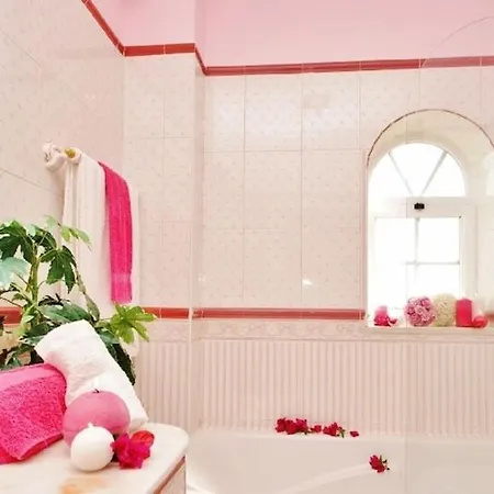 Villa Palace Luxury 5 Bed W Heatable Pool, Jacuzzi Games Wf *