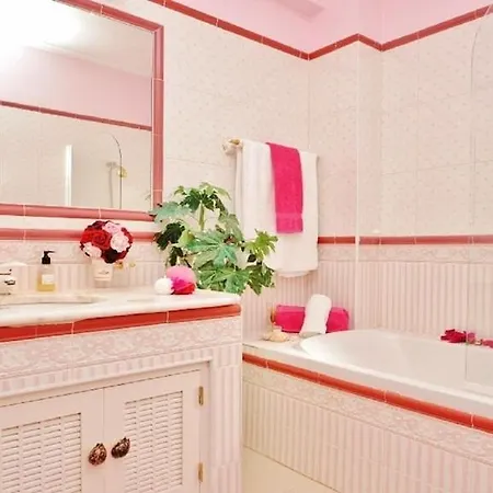 Palace Luxury 5 Bed W Heatable Pool, Jacuzzi Games Wf Villa
