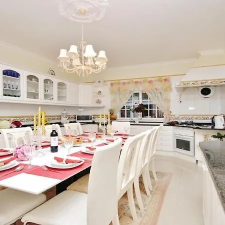 Palace Luxury 5 Bed W Heatable Pool, Jacuzzi Games Wf *