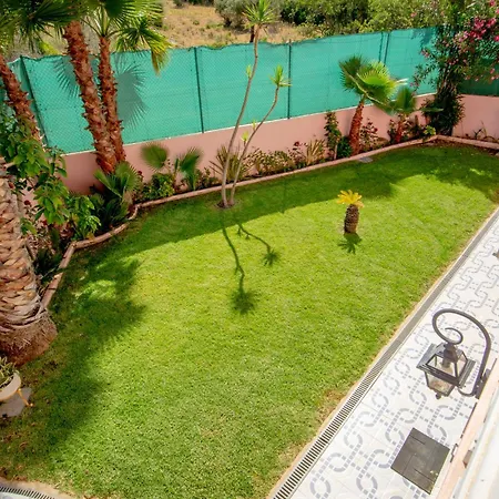 Palace Luxury 5 Bed W Heatable Pool, Jacuzzi Games Wf Armacao de Pera
