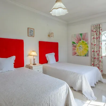 Palace Luxury 5 Bed W Heatable Pool, Jacuzzi Games Wf Villa