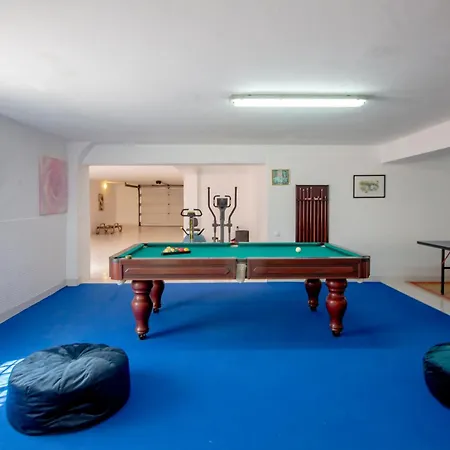 Villa Palace Luxury 5 Bed W Heatable Pool, Jacuzzi Games Wf